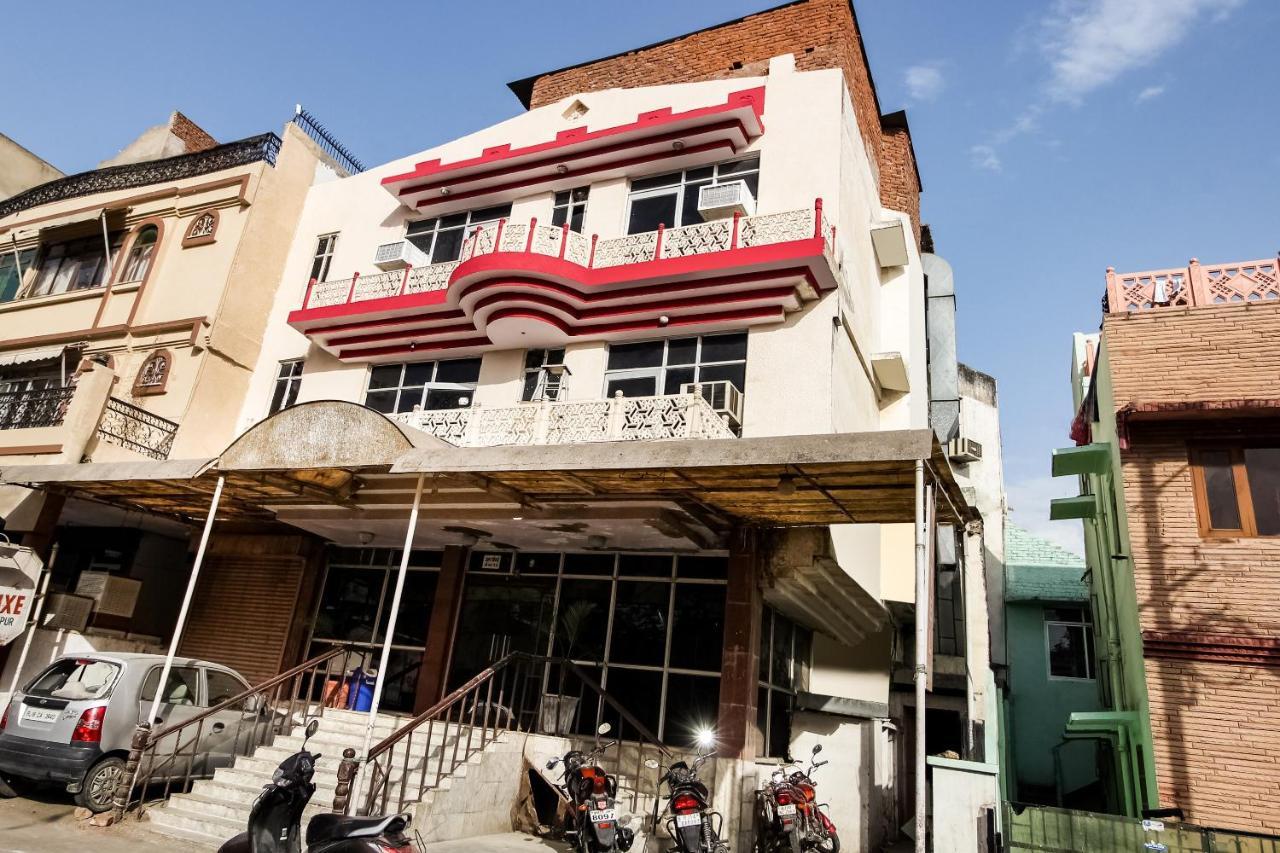 ג'איפור Oyo Hotel Apoorva Deluxe מראה חיצוני תמונה