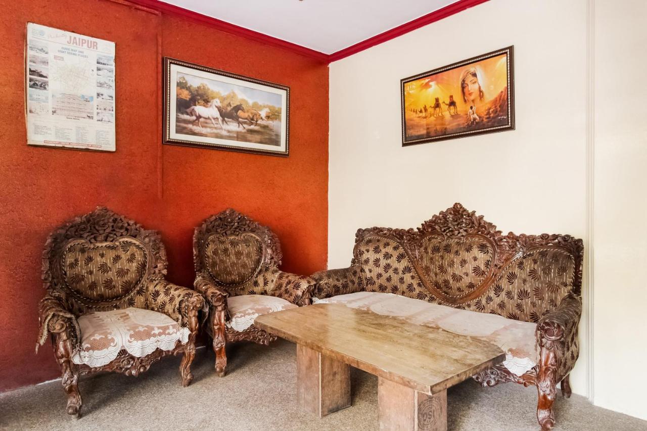 ג'איפור Oyo Hotel Apoorva Deluxe מראה חיצוני תמונה