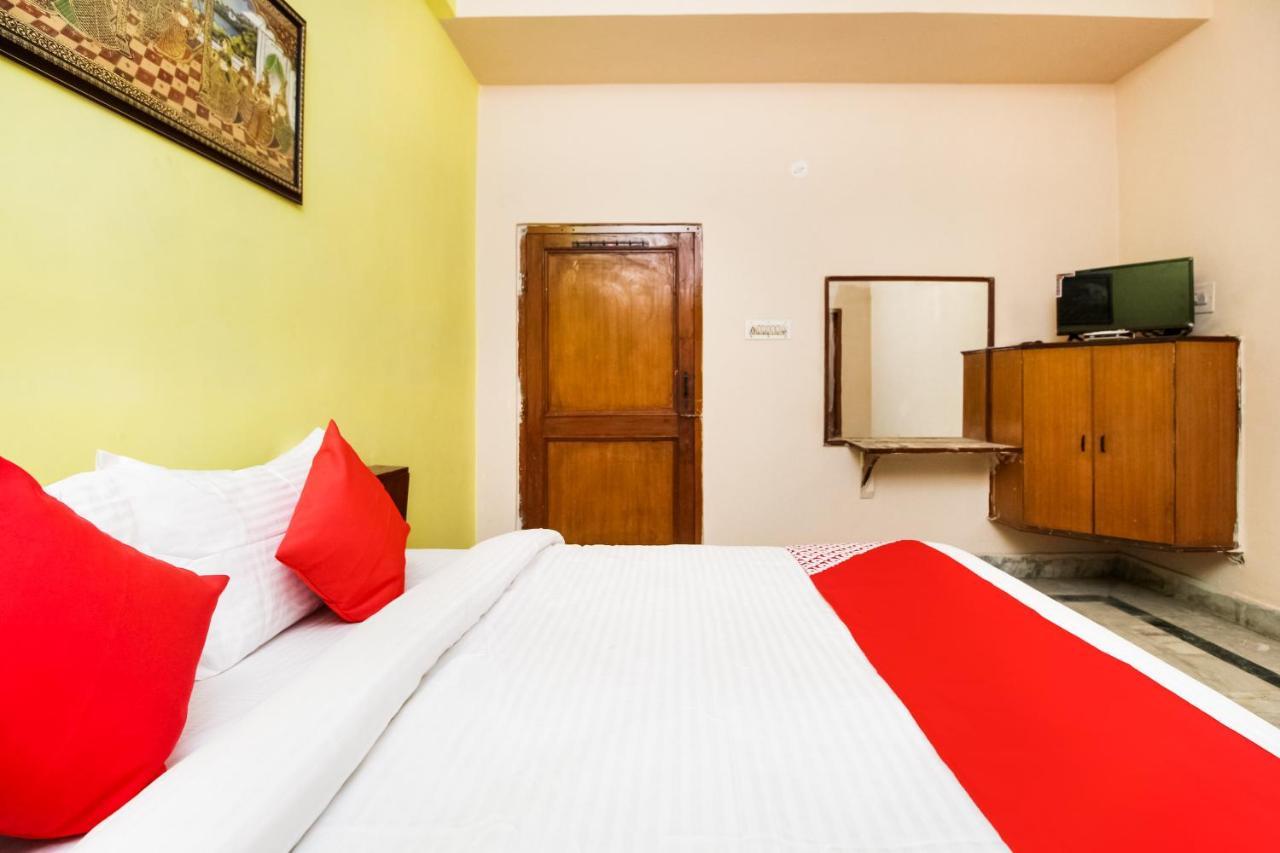ג'איפור Oyo Hotel Apoorva Deluxe מראה חיצוני תמונה