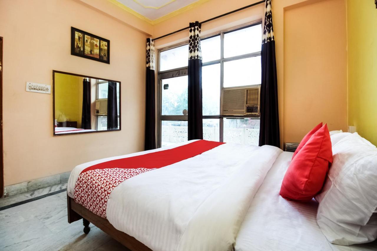 ג'איפור Oyo Hotel Apoorva Deluxe מראה חיצוני תמונה